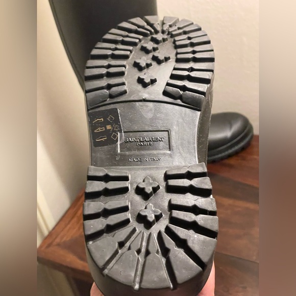 Saint Laurent Black Rain & Snow Boots - Picture 4 of 9